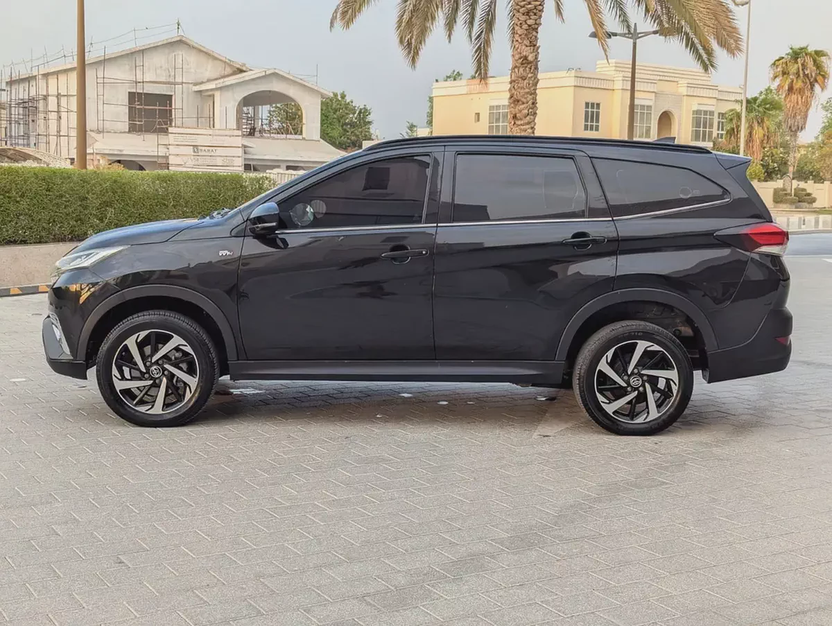 Toyota Rush EX 2020 GCC Specs Excellent Condition V4 1.5-3-3
