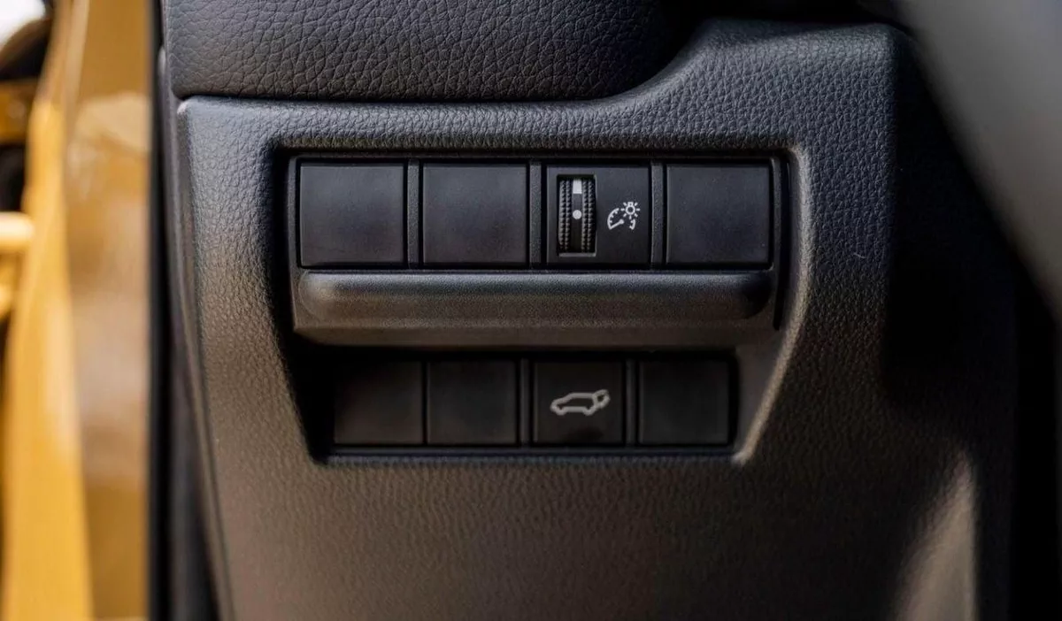 Toyota Prado ADVENTURE PRADO 250 2.4P AT FIRST EDITION MY2025 – SAND & GREY ROOF-12-0