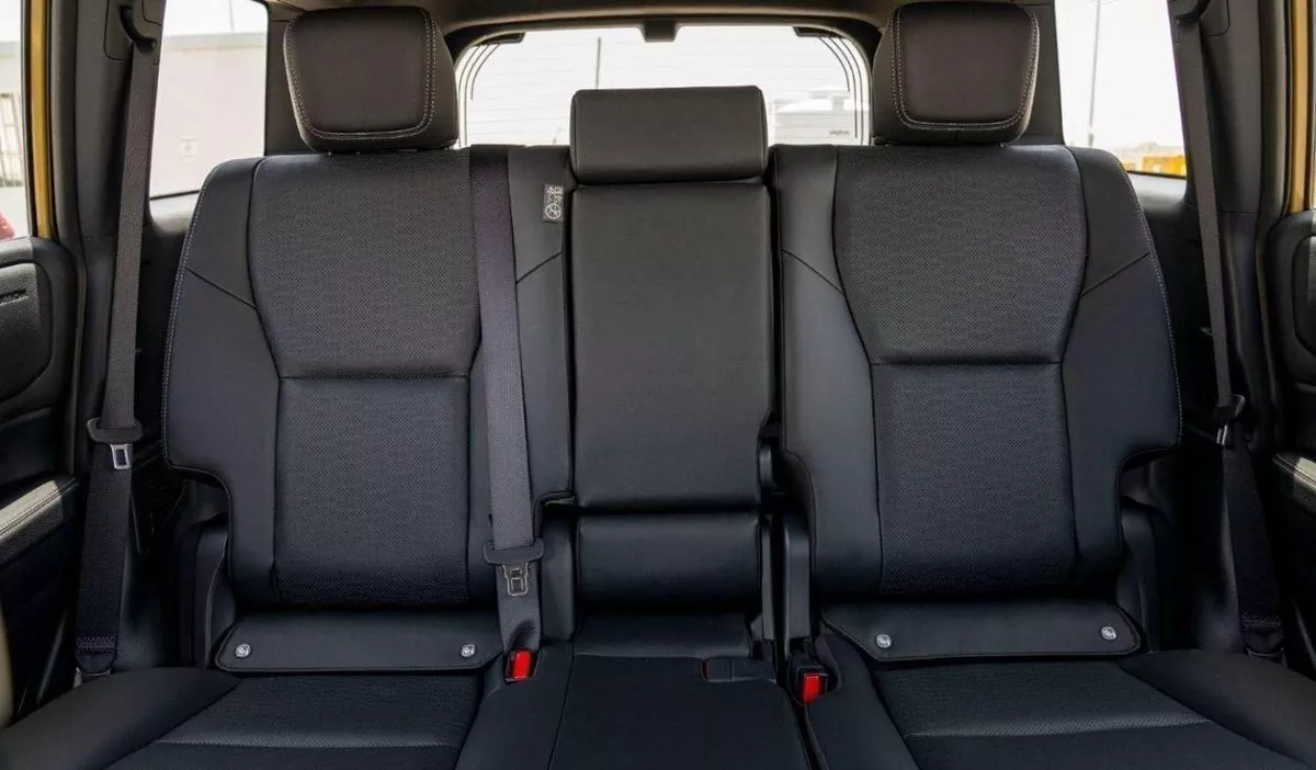 Toyota Prado ADVENTURE PRADO 250 2.4P AT FIRST EDITION MY2025 – SAND & GREY ROOF-18-0