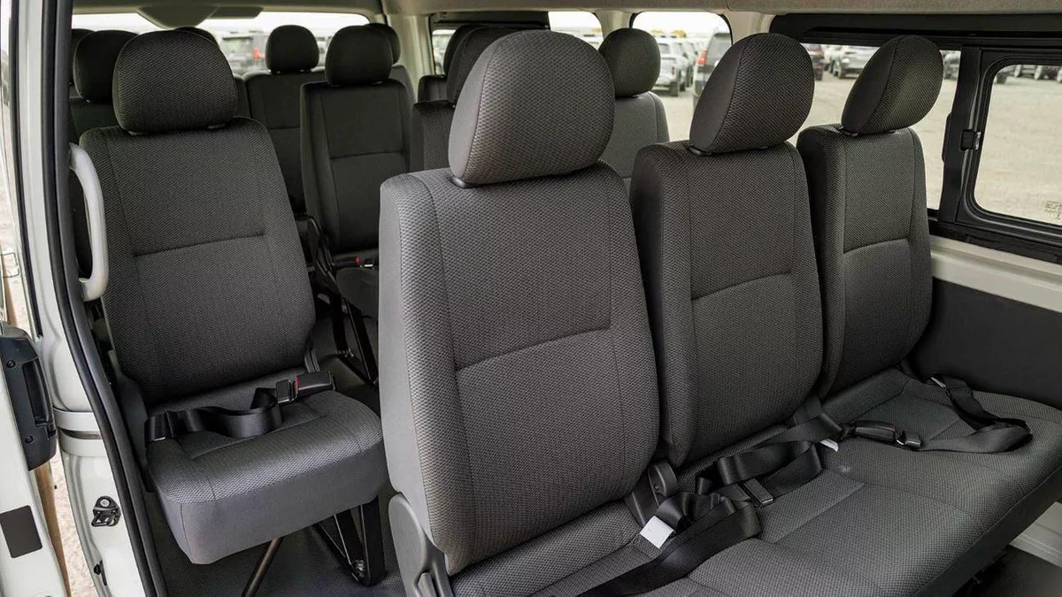 Toyota Hiace GL TOYOTA HIACE HR 2.7P MT 16 SEATER  - WHITE-14-0