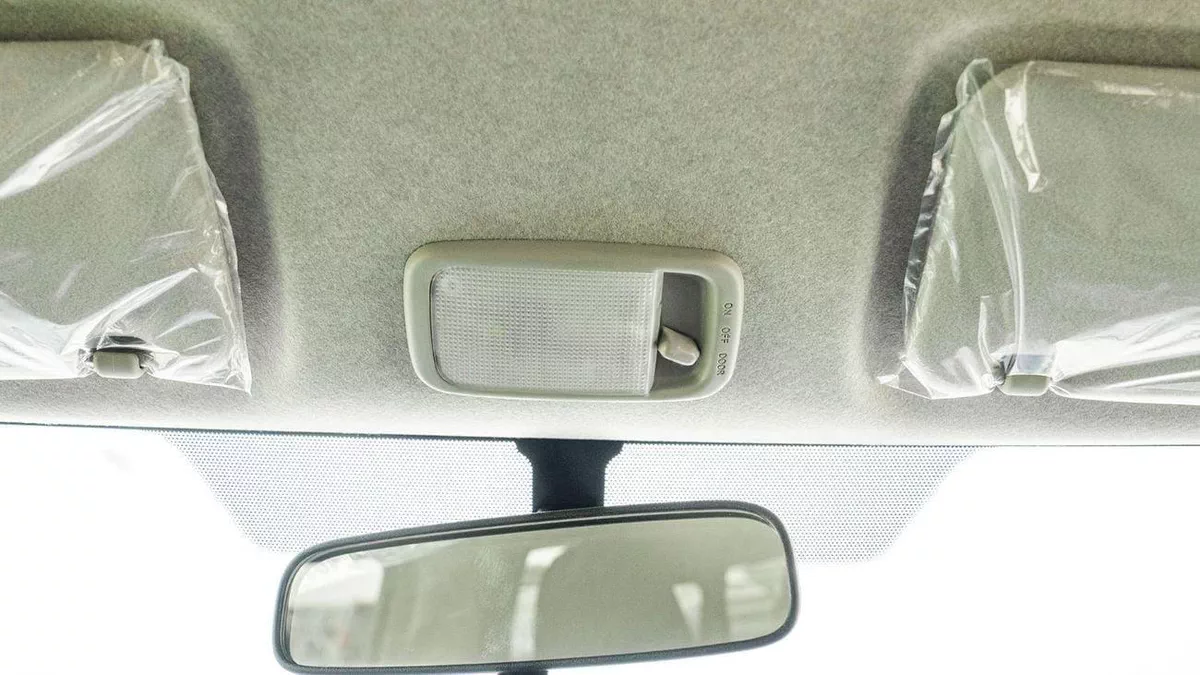 Toyota Hiace GL TOYOTA HIACE HR 2.7P MT 16 SEATER  - WHITE-22-0