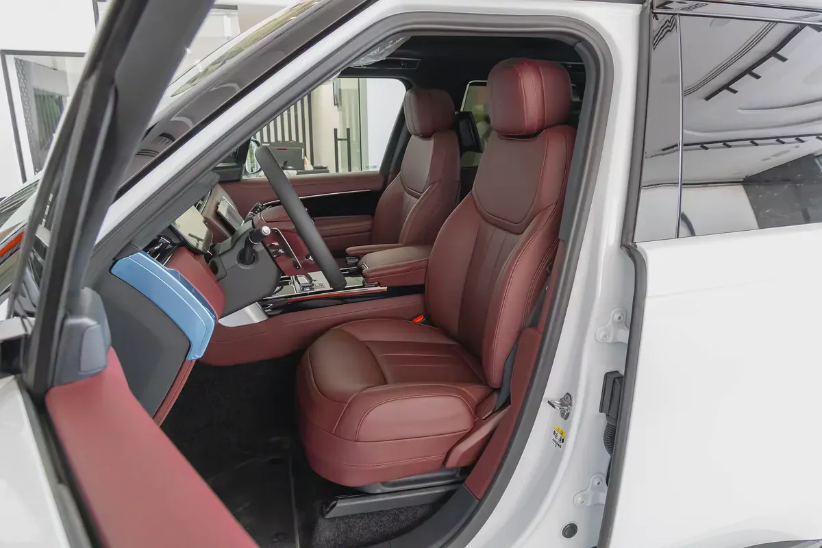Range Rover Vogue P400 | HSE | AWD| 2026 | GCC Specs | (Export)-9-9