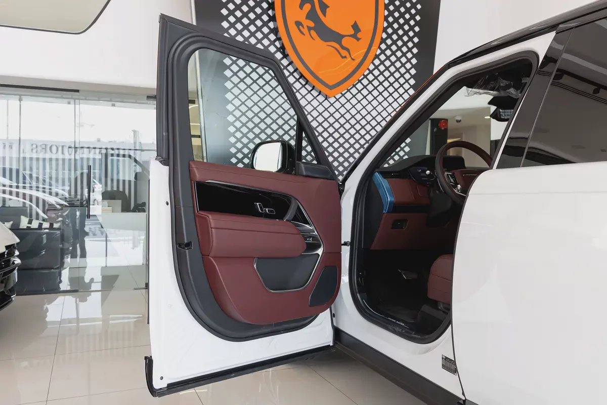 Range Rover Vogue P400 | HSE | AWD| 2026 | GCC Specs | (Export)-13-13