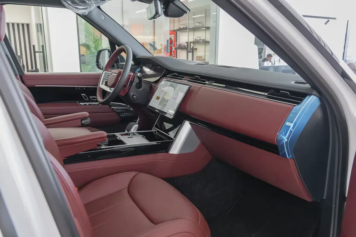 Range Rover Vogue P400 | HSE | AWD| 2026 | GCC Specs | (Export)-17-17