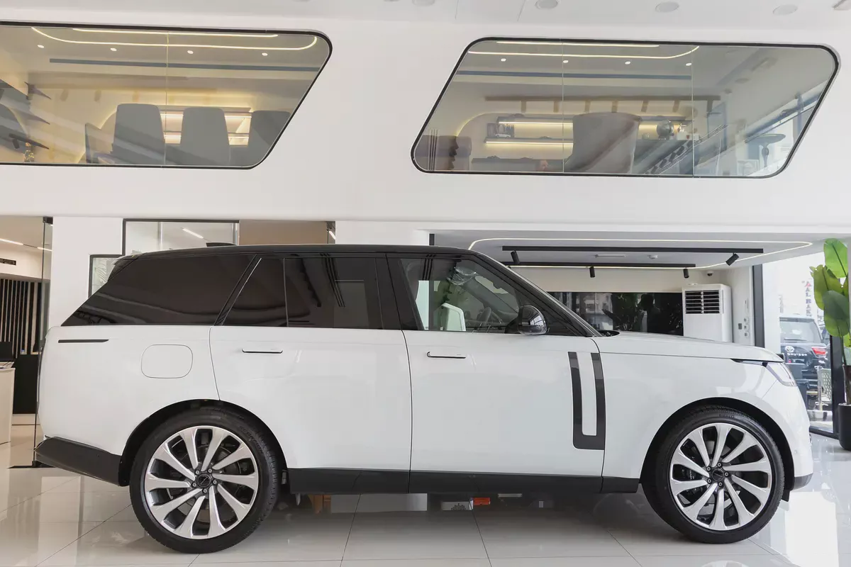 Range Rover Vogue P400 | HSE | AWD| 2026 | GCC Specs | (Export)-6-6