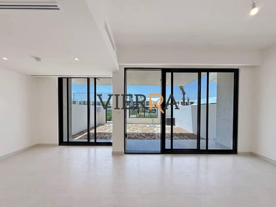 Brand New | Single Row | Close to Facilities-1