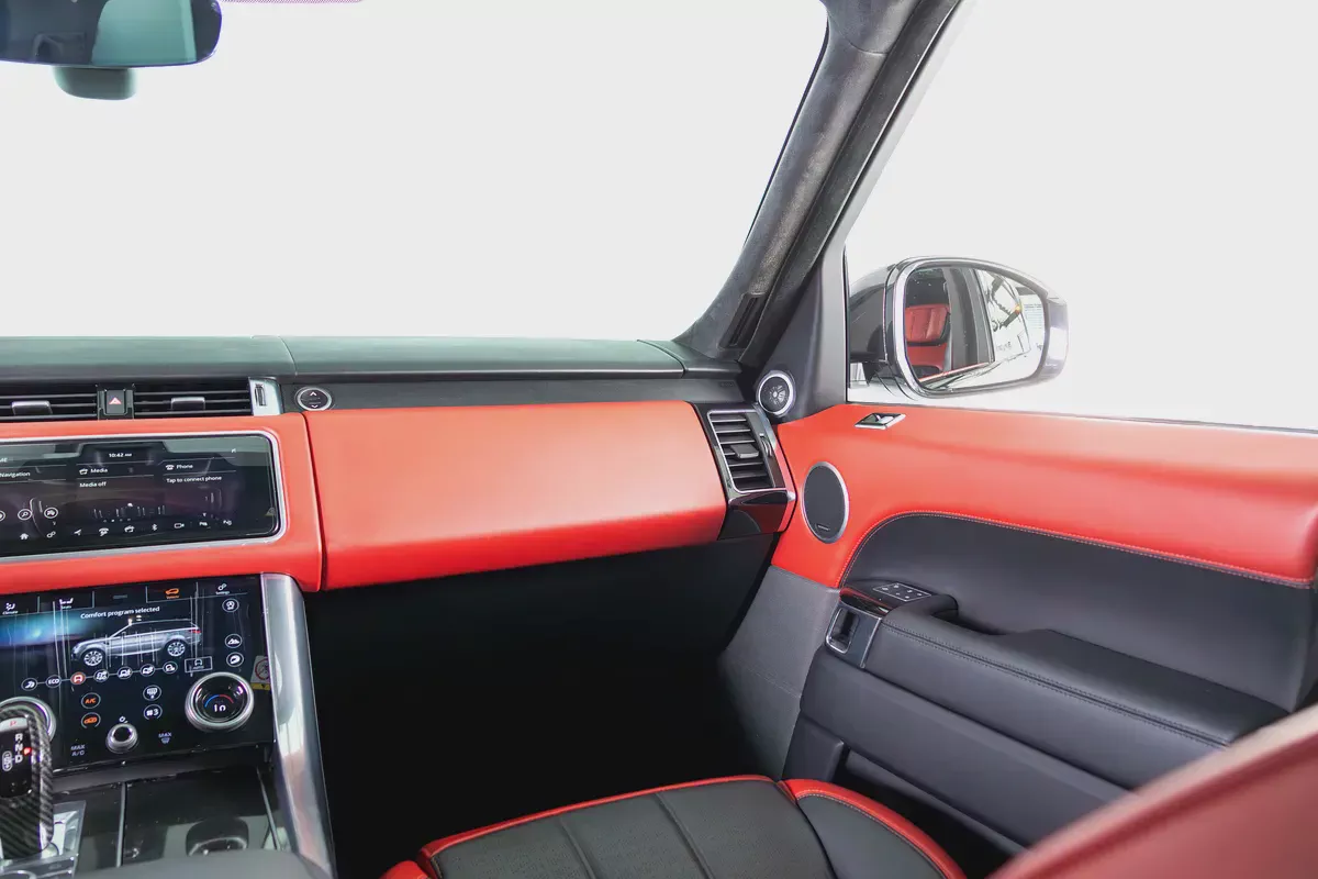 Range Rover Sport V8 Autobiography-GCC-Low Mileage-High Gloss Black Rims-Rear Seat Entertainment-17-17