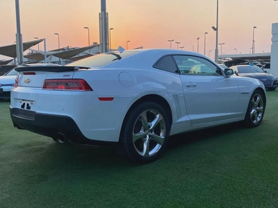 (2015) CHEVROLET CAMARO //GCC//FULL OPTION//LOW MILLAGE//ORIGINAL PAINT//EXCELLENT CONDITION//-3