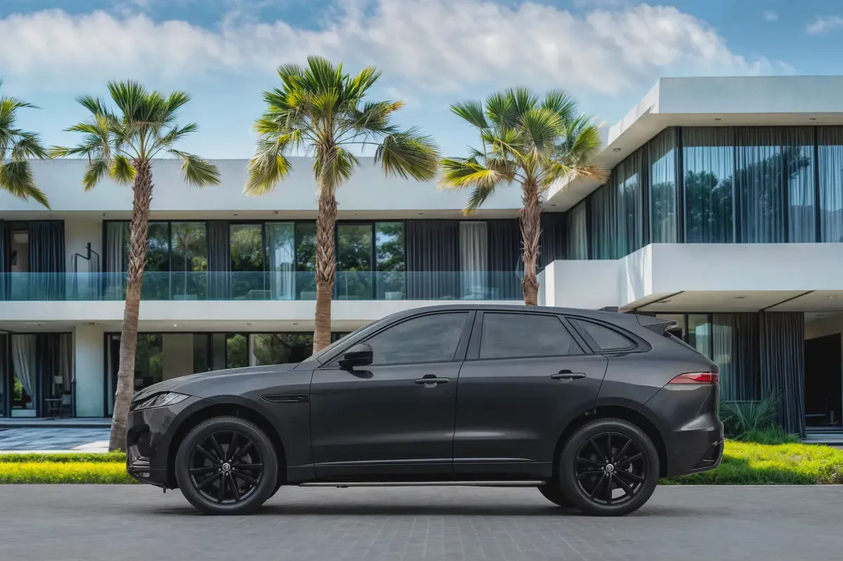 3,232 P.M |  F-Pace R-Dynamic | 0% Downpayment | Jaguar Warranty-1-1