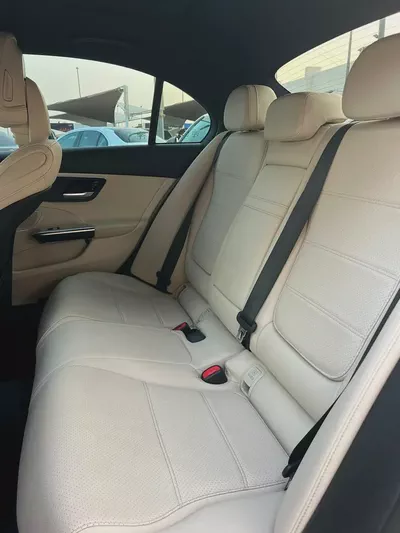 Mercedes c300 2023
مرسيدس C300 2023-9