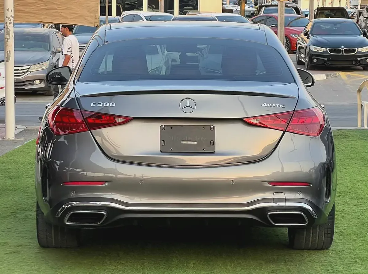 Mercedes c300 2023
مرسيدس C300 2023-3-3