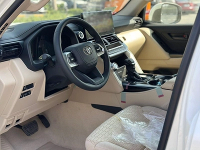 Toyota Land Cruiser GXR 3.5L-7
