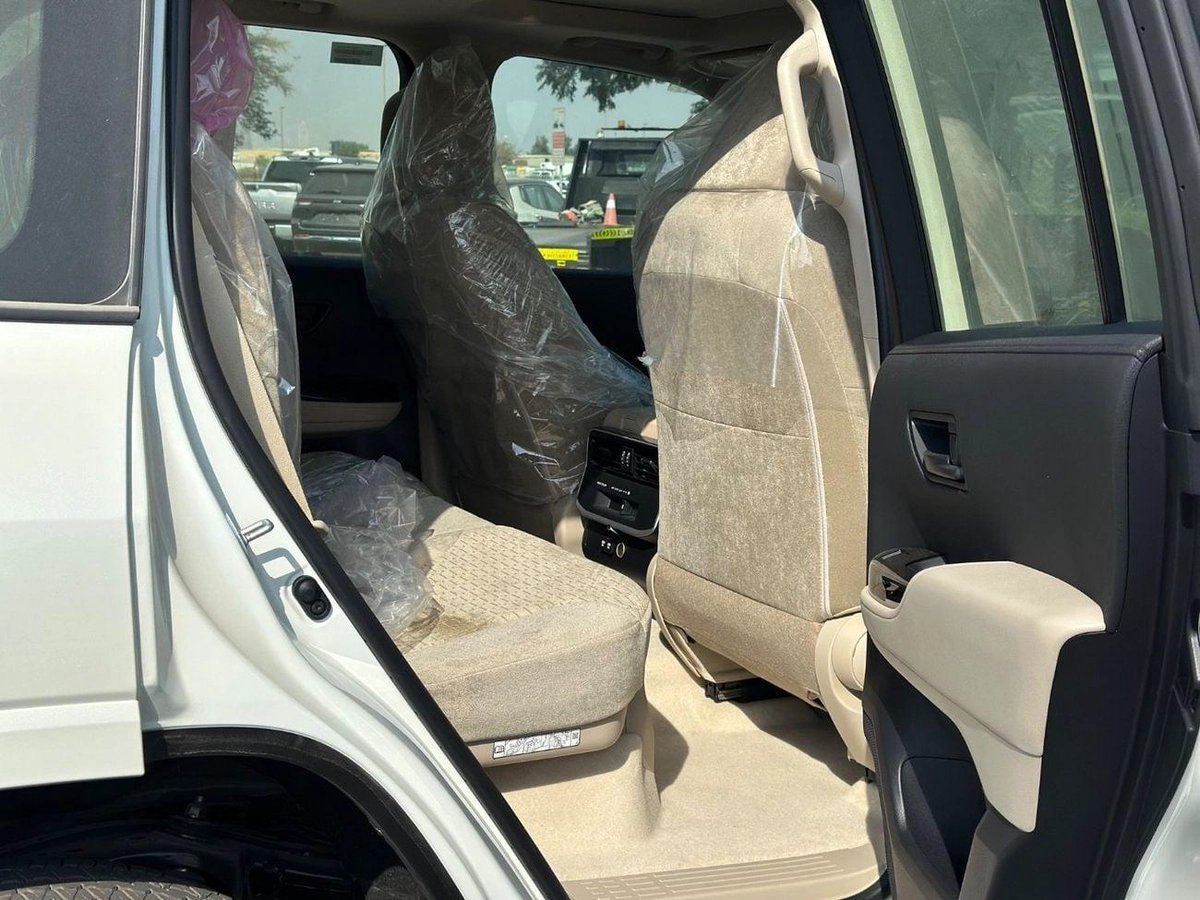 Toyota Land Cruiser GXR 3.5L-11-0