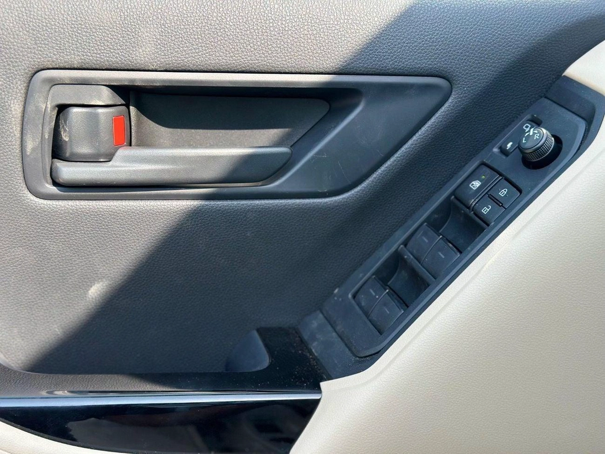 Toyota Land Cruiser GXR 3.5L-13-0