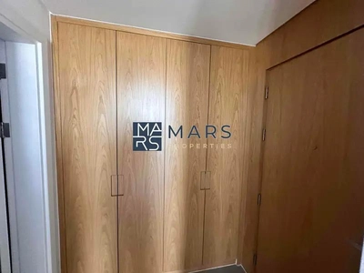 Brand new studio with gym pool and parking-11