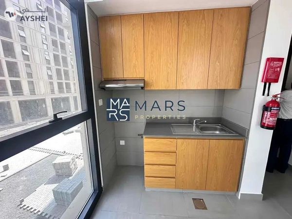 Brand new studio with gym pool and parking