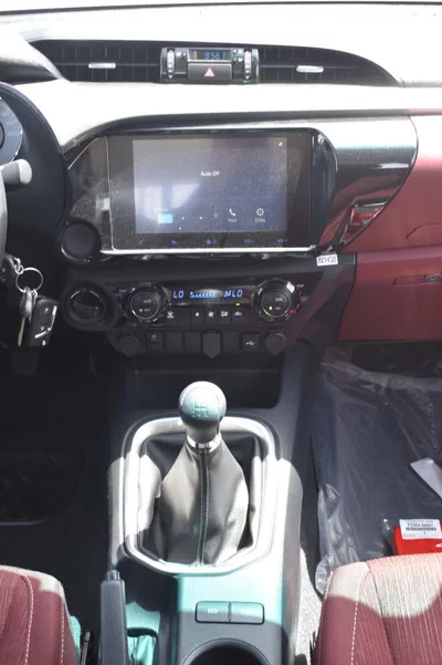 Toyota Hilux SGLX 2025 MODEL:TOYOTA-HILUX 4X4 2.7 MT DC DISPLAY AUDIO AUTO & RR AC, W/O  BEDLINER MATERIAL CODE:-3