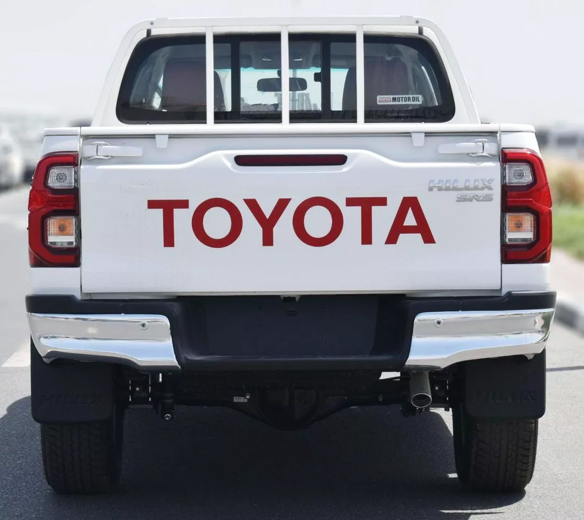 Toyota Hilux SGLX 2025 MODEL:TOYOTA-HILUX 4X4 2.7 MT DC DISPLAY AUDIO AUTO & RR AC, W/O  BEDLINER MATERIAL CODE:-9-0