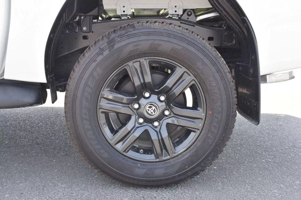 Toyota Hilux SGLX 2025 MODEL:TOYOTA-HILUX 4X4 2.7 MT DC DISPLAY AUDIO AUTO & RR AC, W/O  BEDLINER MATERIAL CODE:-10-0