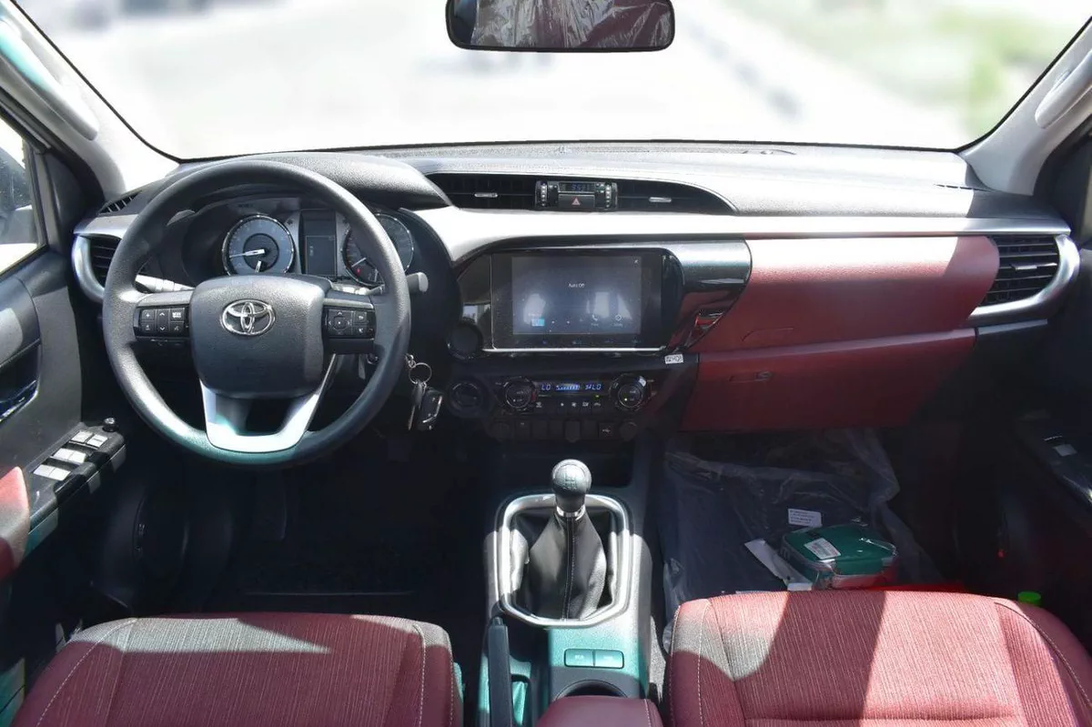 Toyota Hilux SGLX 2025 MODEL:TOYOTA-HILUX 4X4 2.7 MT DC DISPLAY AUDIO AUTO & RR AC, W/O  BEDLINER MATERIAL CODE:-1-0