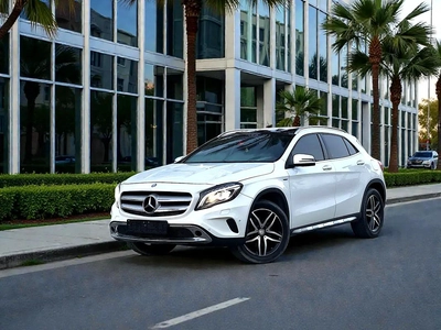 MERCEDES BENZ | GLA250 | 2.0L | 2017 | GCC | EXCELLET CONDITION-0
