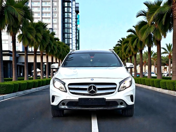 MERCEDES BENZ | GLA250 | 2.0L | 2017 | GCC | EXCELLET CONDITION