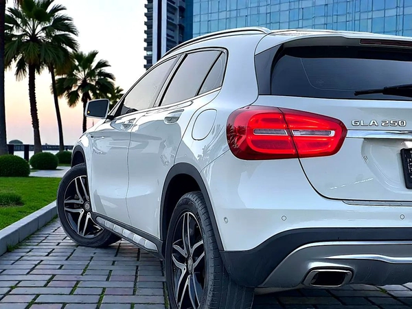 MERCEDES BENZ | GLA250 | 2.0L | 2017 | GCC | EXCELLET CONDITION