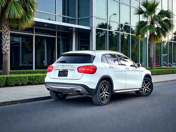 MERCEDES BENZ | GLA250 | 2.0L | 2017 | GCC | EXCELLET CONDITION