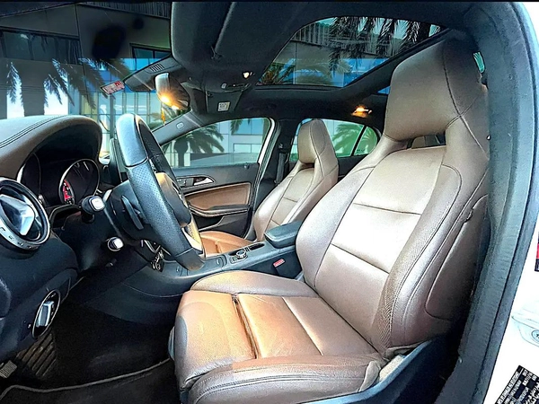 MERCEDES BENZ | GLA250 | 2.0L | 2017 | GCC | EXCELLET CONDITION