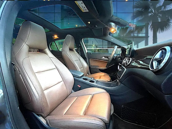 MERCEDES BENZ | GLA250 | 2.0L | 2017 | GCC | EXCELLET CONDITION