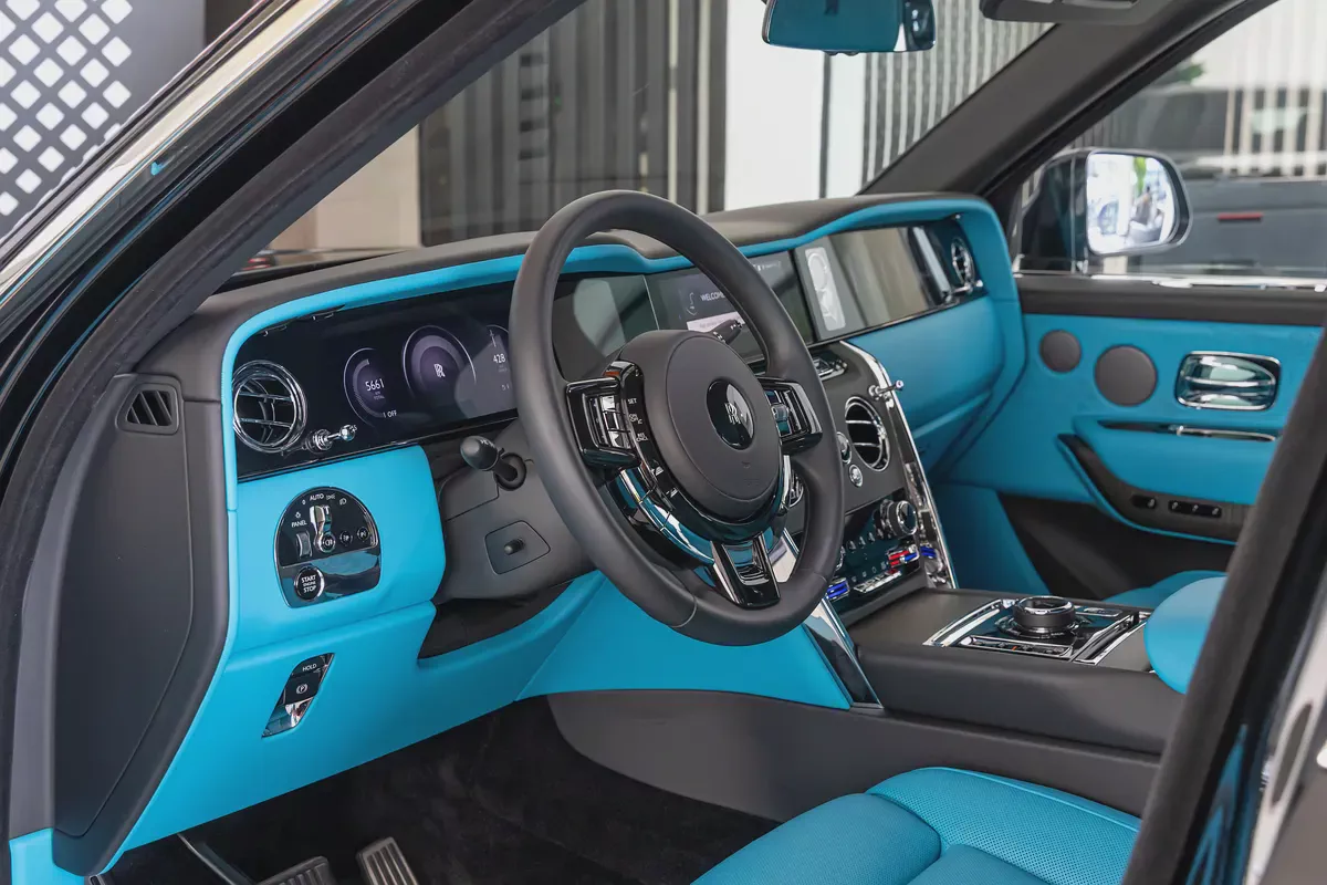 ROLLS-ROYCE CULLINAN | WARRANTY AVAILABLE PITSTOP 360AGMC | SILVER BADGE | BESPOKE TURQUOISE LEATHER-9-9