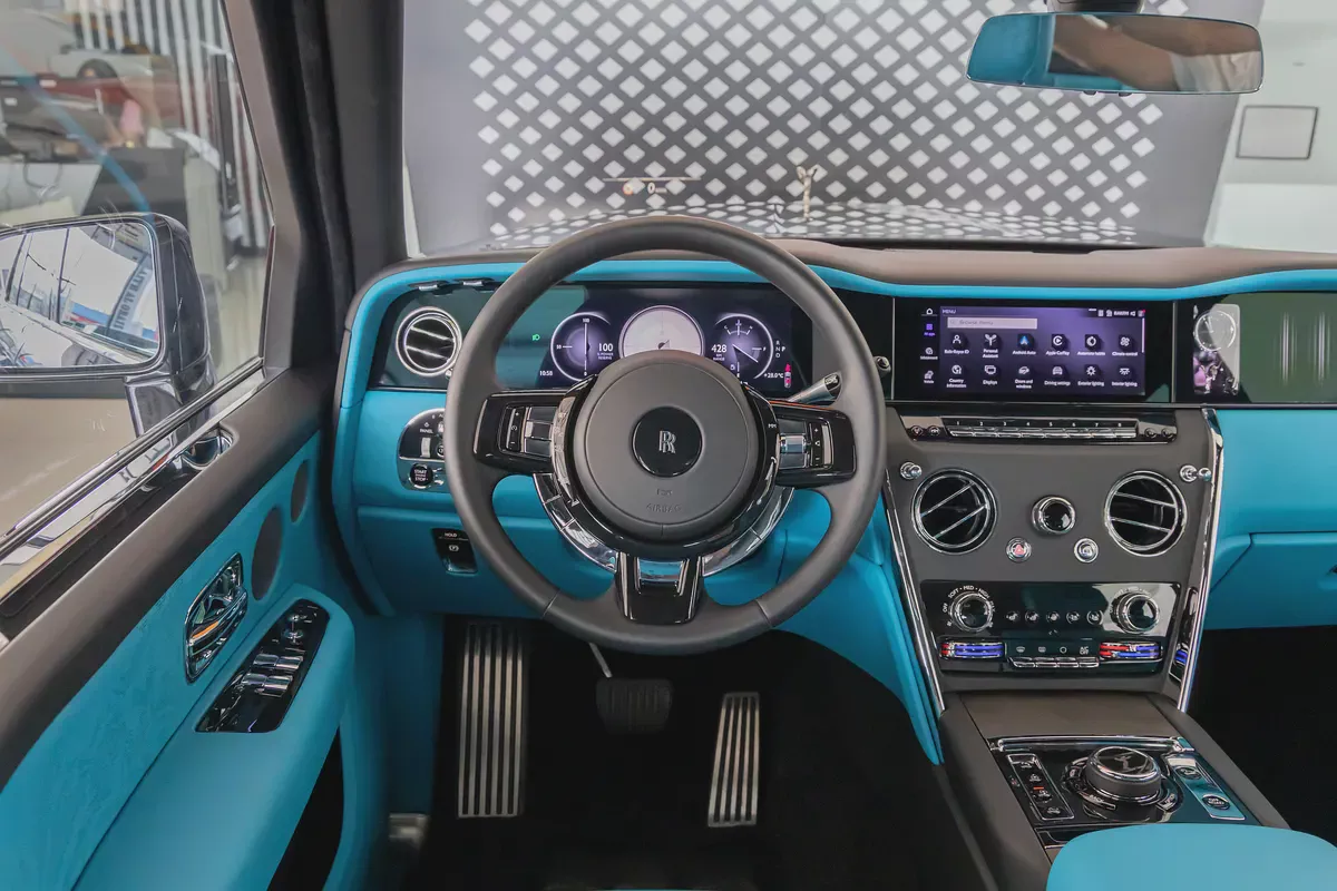 ROLLS-ROYCE CULLINAN | WARRANTY AVAILABLE PITSTOP 360AGMC | SILVER BADGE | BESPOKE TURQUOISE LEATHER-11-11