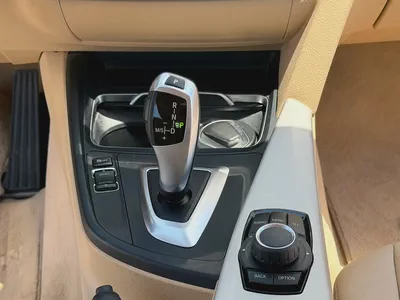Stunning 2017 BMW 318i Executive - GCC Specs-9