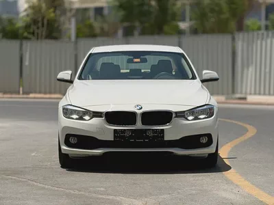 Stunning 2017 BMW 318i Executive - GCC Specs-1