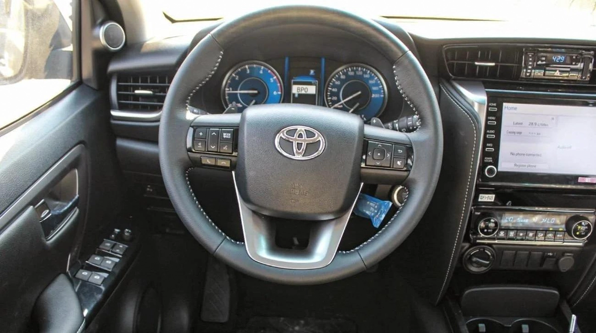 Toyota Fortuner FORTUNER VX 2.8L DIESEL 2024-14-14