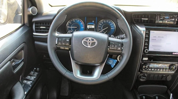 Toyota Fortuner FORTUNER VX 2.8L DIESEL 2024