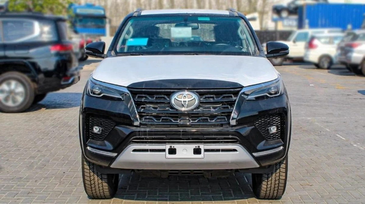 Toyota Fortuner FORTUNER VX 2.8L DIESEL 2024-3-3