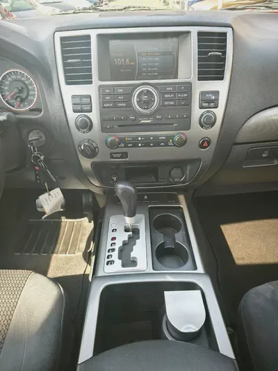 GCC Specs . Full Option . Single Owner - Excellent Condition-11