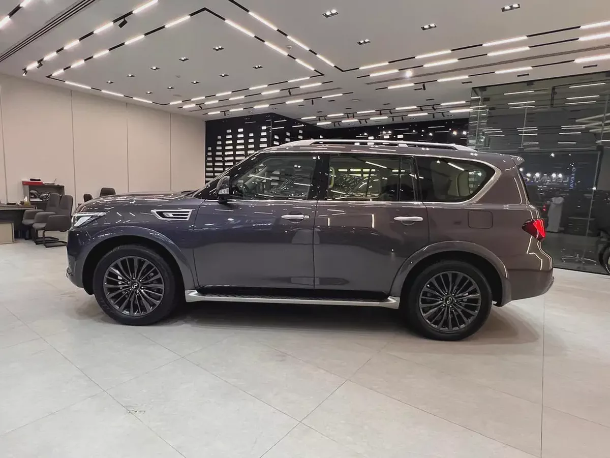 !! 2023!! Infiniti | QX80 Sensory | GCC | Immaculate Condition | just 49000 Driven-4-4