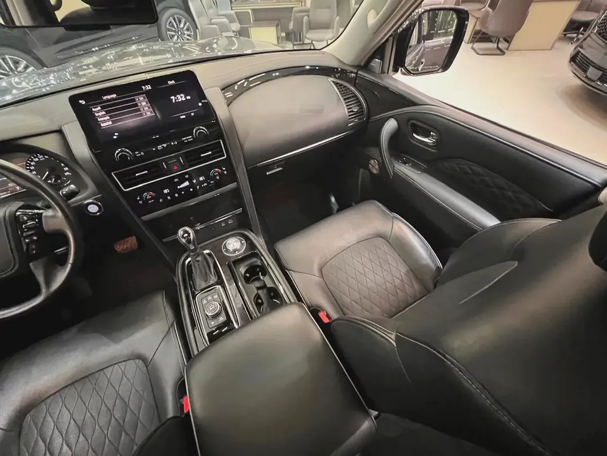 !! 2023!! Infiniti | QX80 Sensory | GCC | Immaculate Condition | just 49000 Driven-8-8