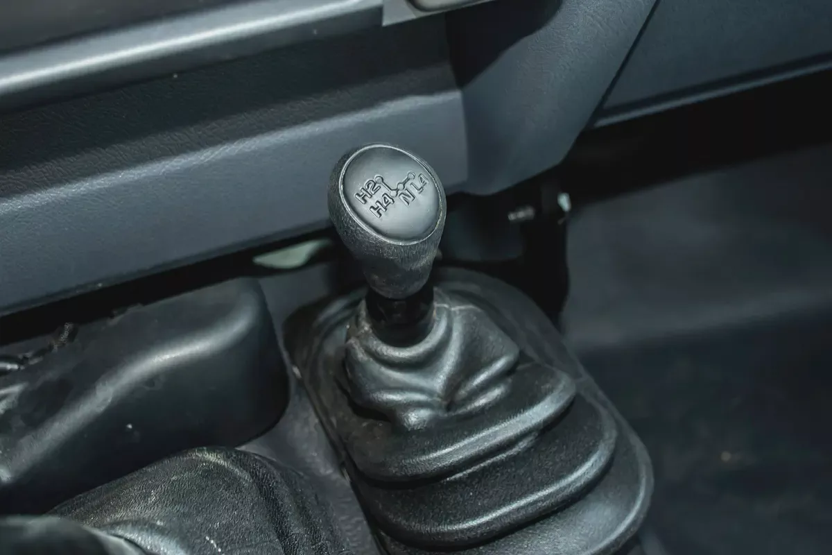 Toyota Land Cruiser LC76 4.0L 2026 with diff lock-10-10