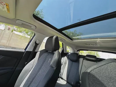 2018 Peugeot 3008 Allure G.C.C First Owner No Accidents-8