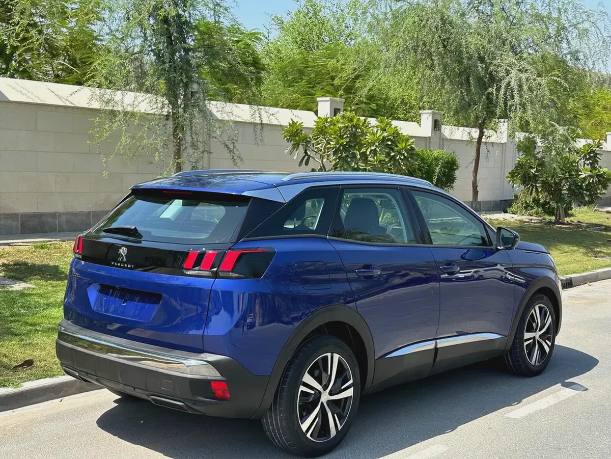 2018 Peugeot 3008 Allure G.C.C First Owner No Accidents-5-5