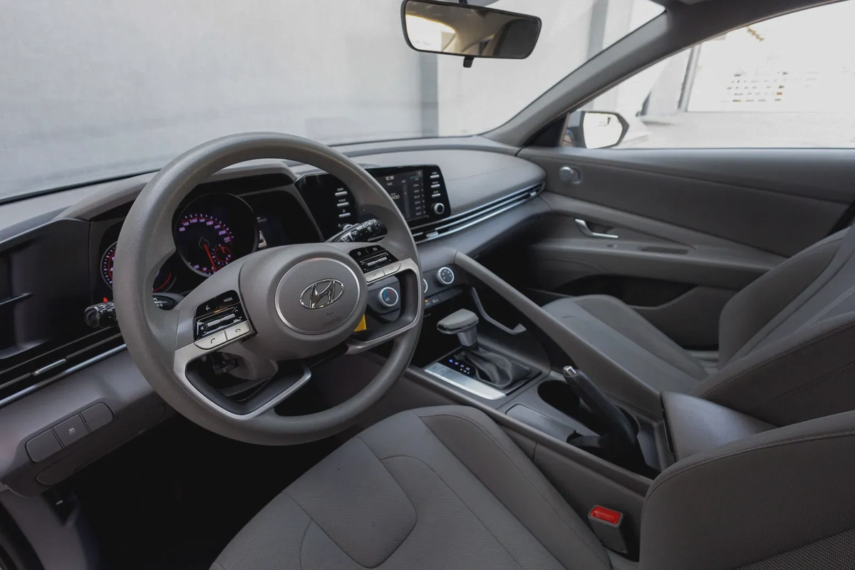 Hyundai Elantra / Avante 2023-6-6