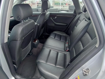Audi a4 station wagon 2004 Japan imported -2