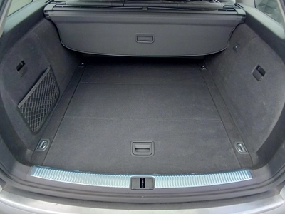 Audi a4 station wagon 2004 Japan imported -3