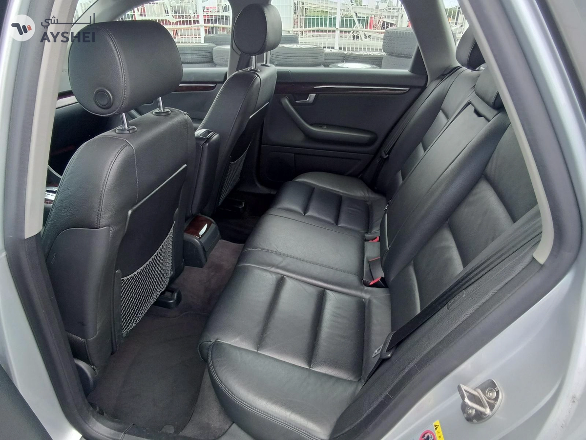 Audi a4 station wagon 2004 Japan imported -2-2