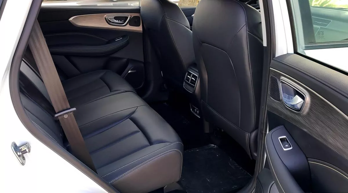 2024 MG RX5 – Stylish Sport SUV with Advanced Features-2-2