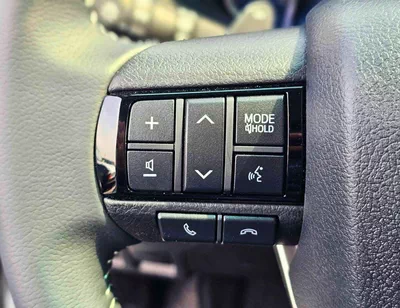 Toyota Fortuner SR5 ADVENTURE || LEATHER PWR SEATS | CLIM SEATS | AUTO REAR DOOR | KEYLESS | | DIFF LOCK | AUTO AC |-19