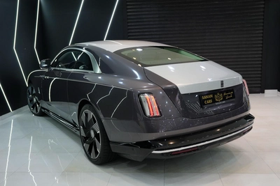 Rolls-Royce Spectre-8